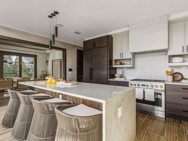 Luxury Beach-Block Home in Anna Maria Island - Unforgettable Getaway