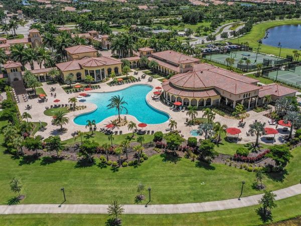 Experience Luxury Living in Venice, Fl - Your Dream Getaway Awaits