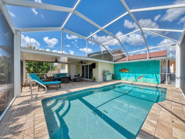 Discover Your Serene Canal-Front Retret in Englewood