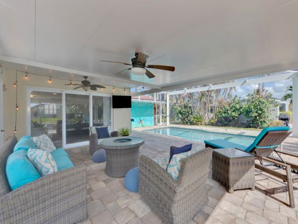 Discover Your Serene Canal-Front Retret in Englewood - additional view, photo 3