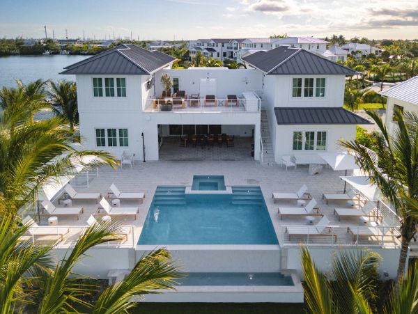 Luxury Waterfront Vacation Rentals in Key West - Eight Bedroom Vacation Home