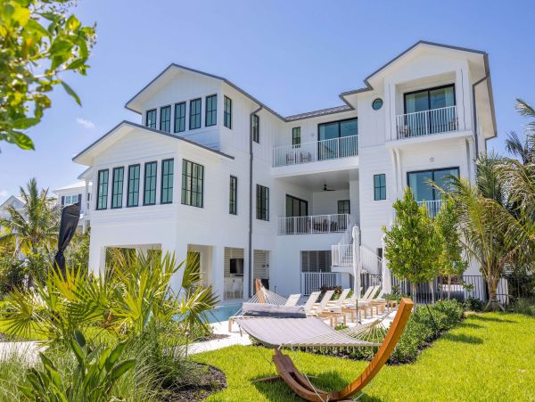 Luxury Waterfront Vacation Rentals in Key West - Eight Bedroom Vacation Home