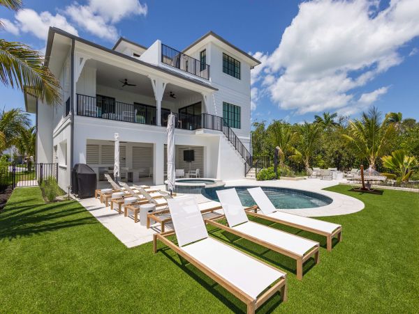 Luxury Waterfront Vacation Rentals in Key West - Eight Bedroom Vacation Home