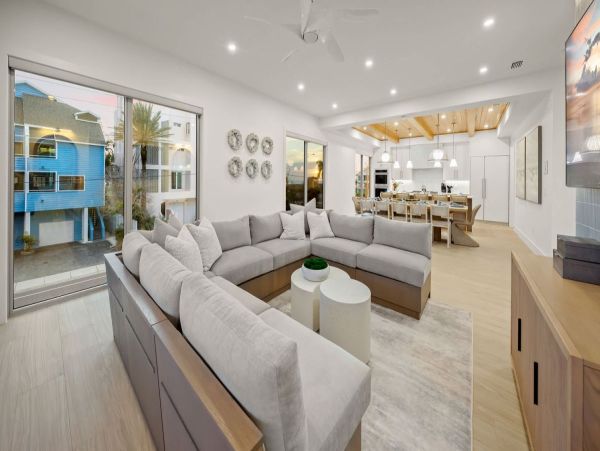 Siesta Key Luxury Vacation Rentals - Spacious Beachfront Homes