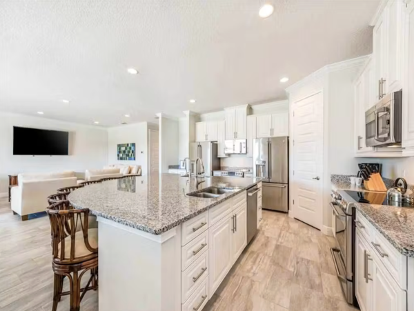 Orlando Vacation Home Private pool Golf Course Views Home Theater 13-Bedrooms