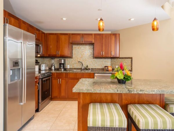 Maui Vacation Rental Villas - Luxury Kaanapali Beach Retreat