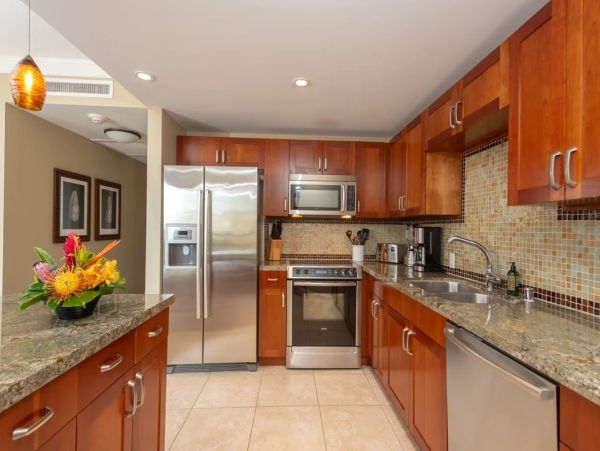 Maui Vacation Rental Villas - Luxury Kaanapali Beach Retreat