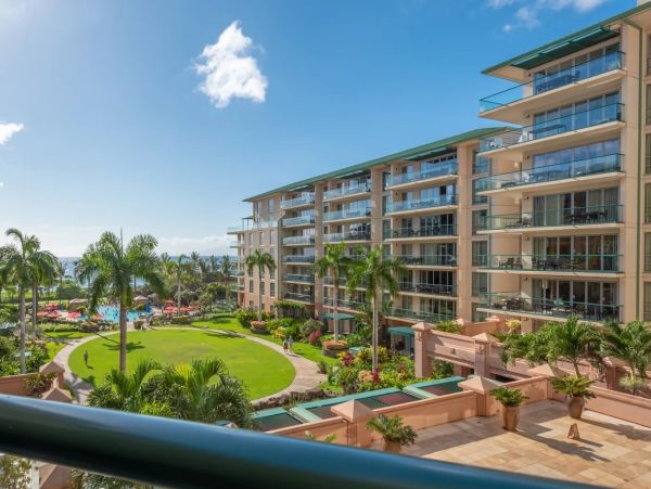 Maui Vacation Rental Villas - Luxury Kaanapali Beach Retreat