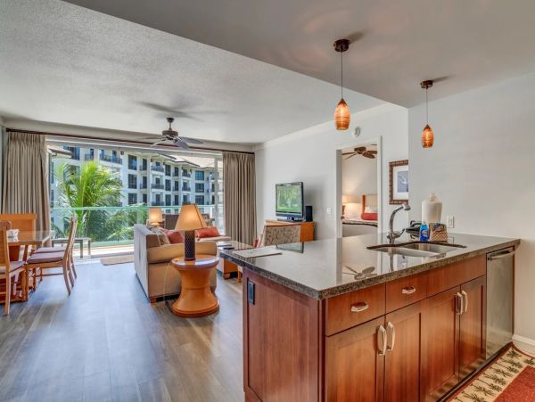 Maui Vacation Rental Villas - Luxury Kaanapali Beach Retreat