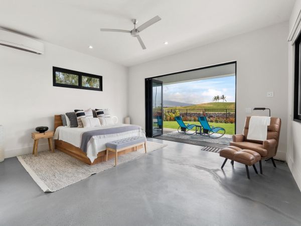 Luxury Big Island Vacation Rental -New Arrival Four Bedrooms & Den & Golf Cart Included