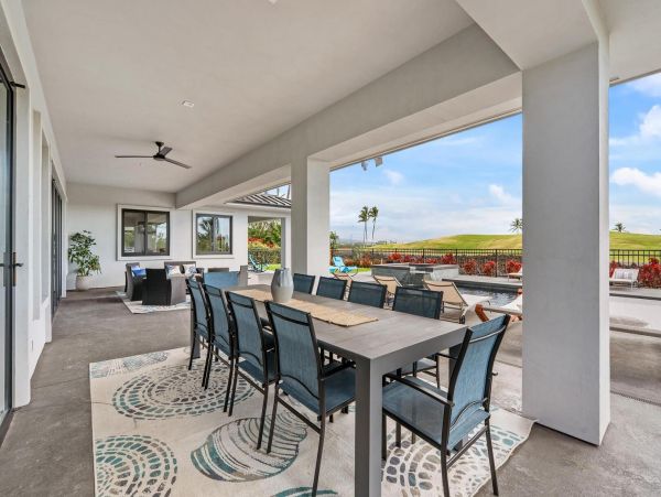Luxury Big Island Vacation Rental -New Arrival Four Bedrooms & Den & Golf Cart Included