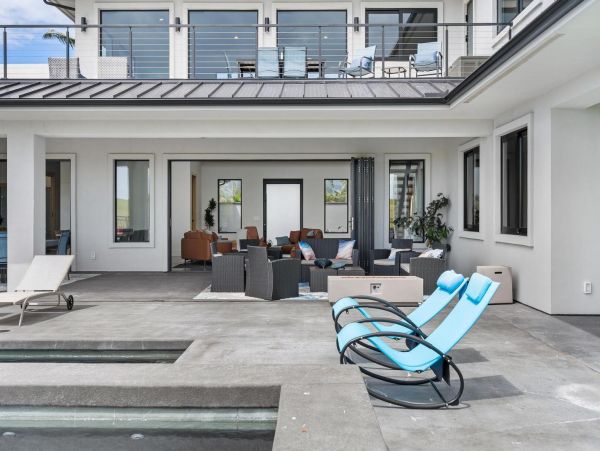Luxury Big Island Vacation Rental -New Arrival Four Bedrooms & Den & Golf Cart Included