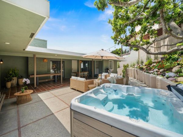 La Jolla Luxury Vacation Rental - Ocean View Accommodations