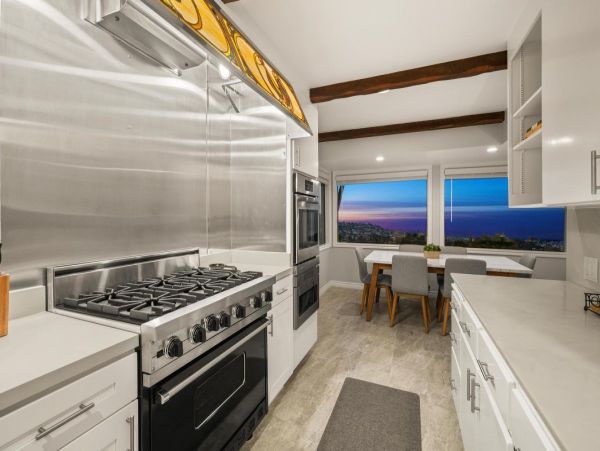 La Jolla Luxury Vacation Rental - Ocean View Accommodations