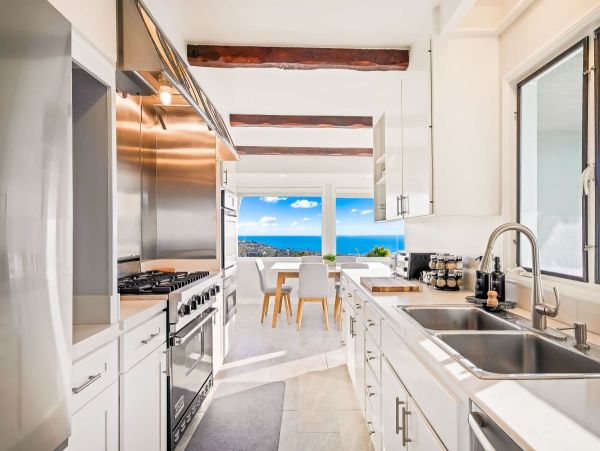 La Jolla Luxury Vacation Rental - Ocean View Accommodations