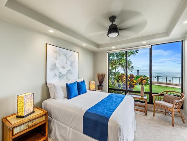 Oceanfront Maui Vacation Rental - Luxurious 2-Bedroom Condo