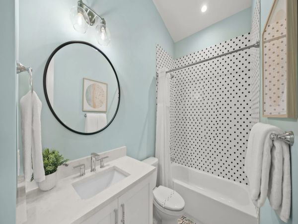 Coastal Luxury Retreat Near Bradenton Beach - 7-Bedroom & Private Pool