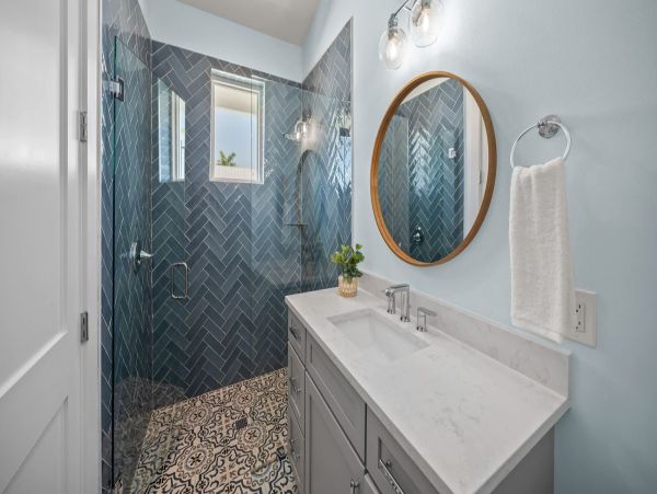 Coastal Luxury Retreat Near Bradenton Beach - 7-Bedroom & Private Pool