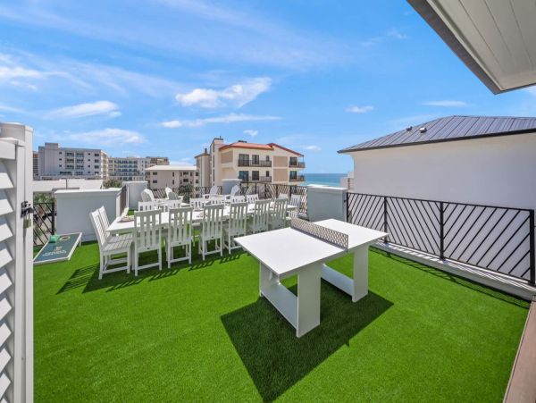 Luxurious Beachside Retreat in Clearwater Beach
