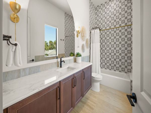 Luxurious Beachside Retreat in Clearwater Beach