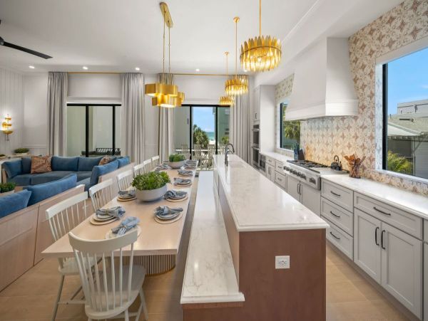 Luxurious Beachside Retreat in Clearwater Beach