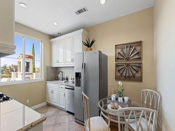 Luxurious Mediterranean-Style Home in Temecula - Perfect for Entertaining