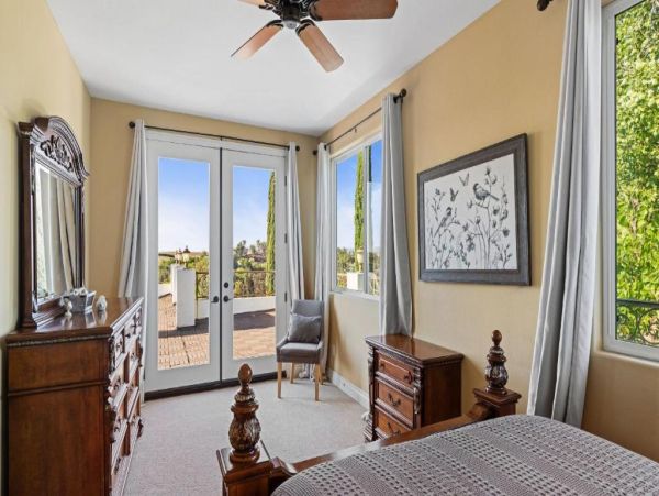Luxurious Mediterranean-Style Home in Temecula - Perfect for Entertaining
