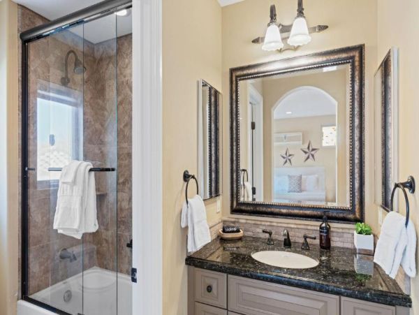 Luxurious Mediterranean-Style Home in Temecula - Perfect for Entertaining