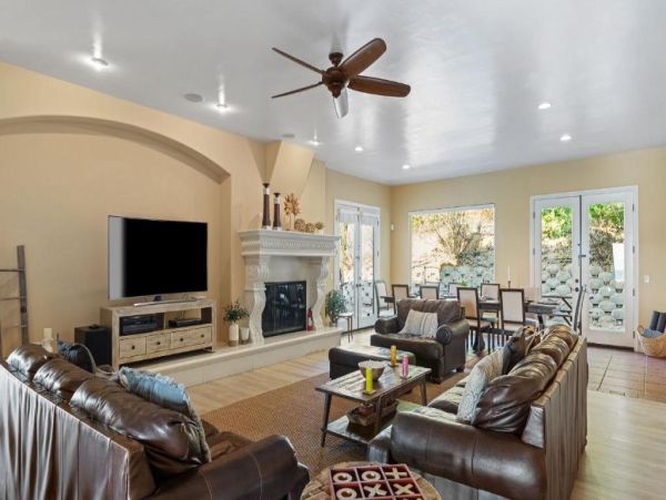 Luxurious Mediterranean-Style Home in Temecula - Perfect for Entertaining