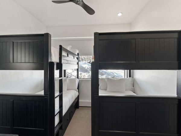 Snowmass Vacation Rentals - Luxury 5-Bedroom Mountain Home