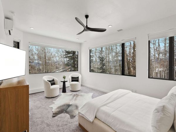 Snowmass Vacation Rentals - Luxury 5-Bedroom Mountain Home