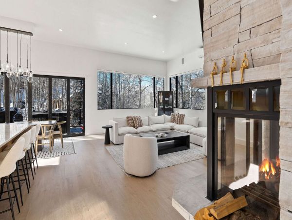 Snowmass Vacation Rentals - Luxury 5-Bedroom Mountain Home