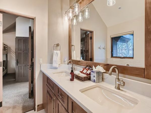 Breckenridge Luxury Vacation Rental - Ski-In Ski-Out Chalet on Peak 8