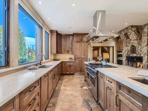Breckenridge Luxury Vacation Rental - Ski-In Ski-Out Chalet on Peak 8