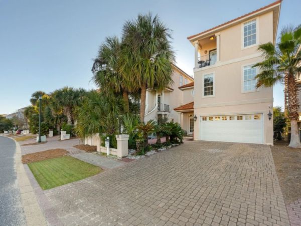 Destin Beach House Rental - Family Vacation Home