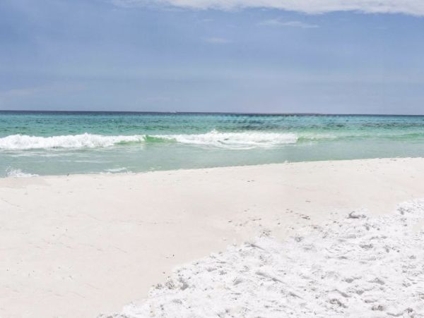 Luxury Tropical Villa in Frangista Beach - Your Perfect Getaway