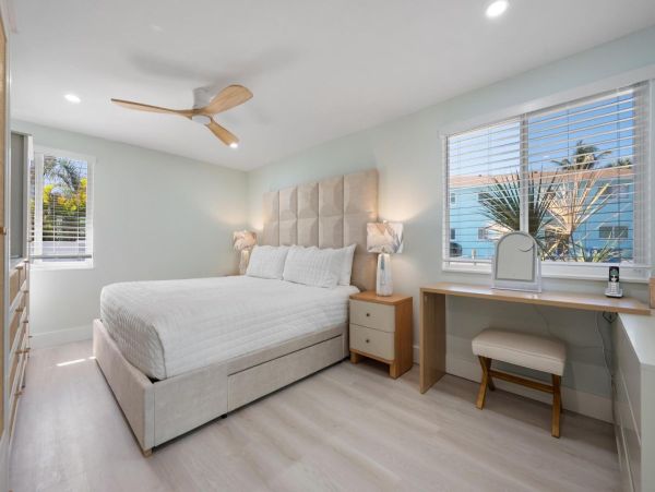 Bradenton Beach Bayfront Vacation Rental - Luxury Home