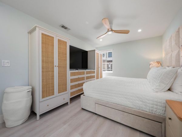 Bradenton Beach Bayfront Vacation Rental - Luxury Home