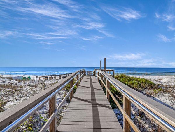 Okaloosa Island Beachfront Condo - Emerald Coast Vacation Rental