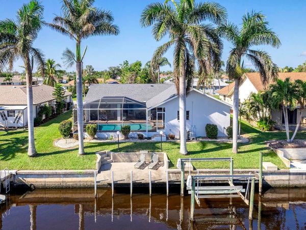 Exquisite Vacation Home in Cape Coral with Boat Access