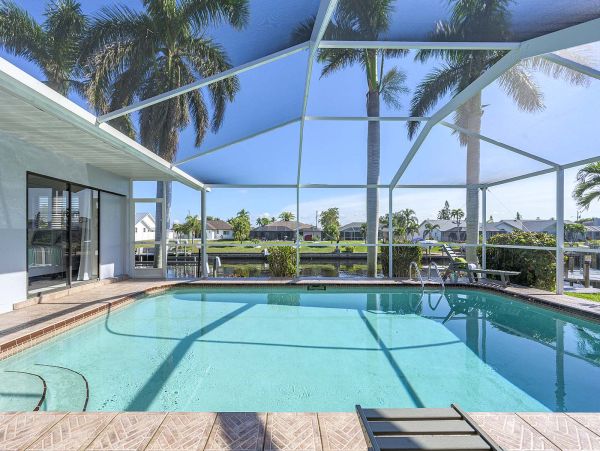 Exquisite Vacation Home in Cape Coral with Boat Access