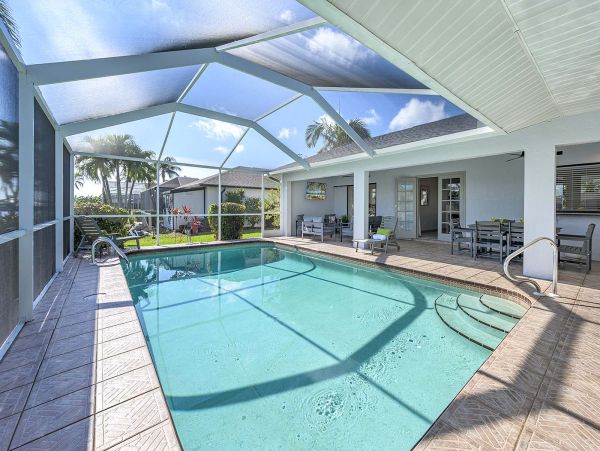 Exquisite Vacation Home in Cape Coral with Boat Access