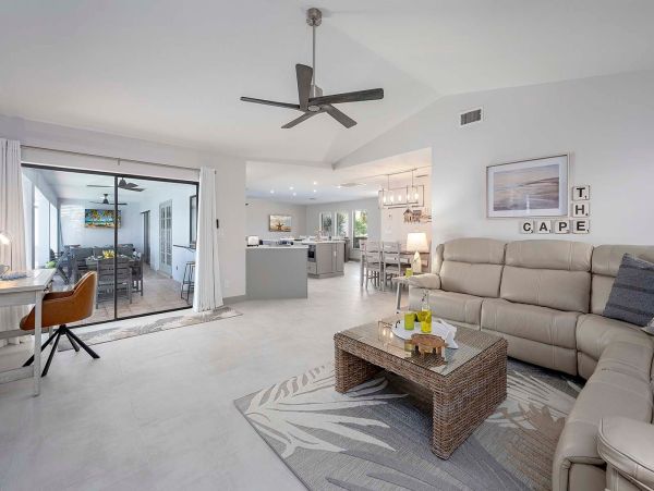 Exquisite Vacation Home in Cape Coral with Boat Access
