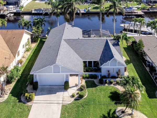 Exquisite Vacation Home in Cape Coral with Boat Access