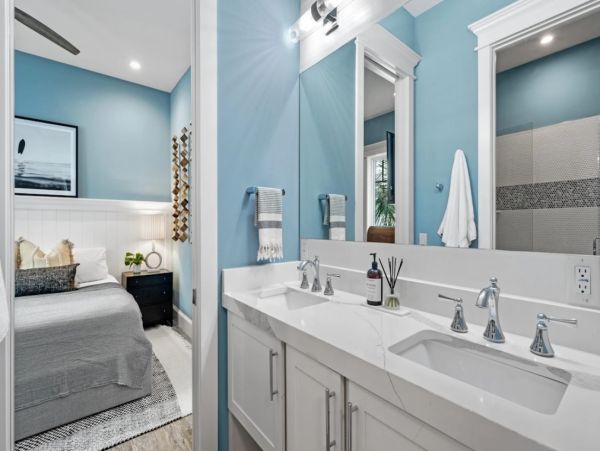 Beachfront Anna Maria Island Luxury Vacation Rental - Bradenton Beach Eight Bedroom Pool Home