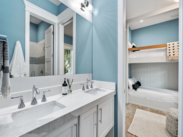 Beachfront Anna Maria Island Luxury Vacation Rental - Bradenton Beach Eight Bedroom Pool Home