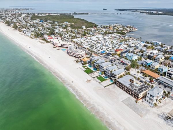 Beachfront Anna Maria Island Luxury Vacation Rental - Bradenton Beach Eight Bedroom Pool Home