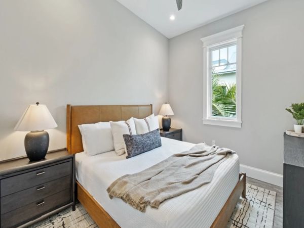 Beachfront Anna Maria Island Luxury Vacation Rental - Bradenton Beach Eight Bedroom Pool Home