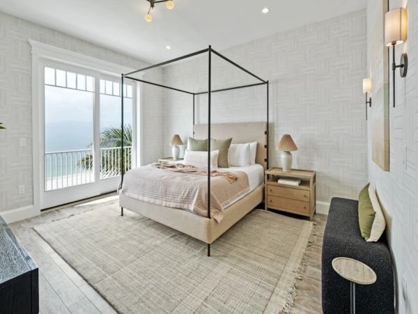 Beachfront Anna Maria Island Luxury Vacation Rental - Bradenton Beach Eight Bedroom Pool Home