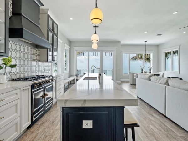 Beachfront Anna Maria Island Luxury Vacation Rental - Bradenton Beach Eight Bedroom Pool Home